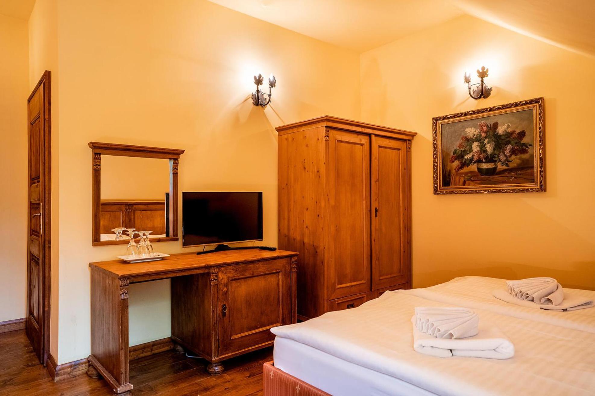 Penzion Cosmopolitan I. Banská Štiavnica Zewnętrze zdjęcie