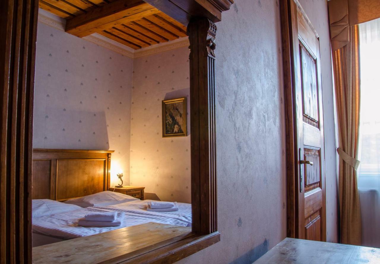 Penzion Cosmopolitan I. Banská Štiavnica Zewnętrze zdjęcie